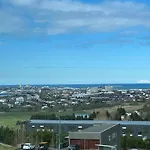 Apartment In Mariubaugur,With Fantastic View Over Reykjavik - Birta Rentals