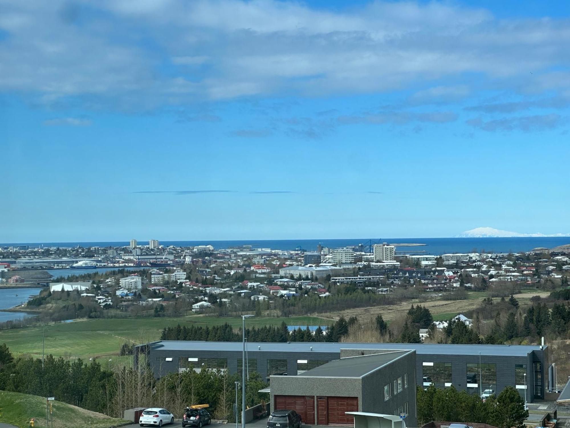 In Mariubaugur,with Fantastic View Over - Birta Apartment