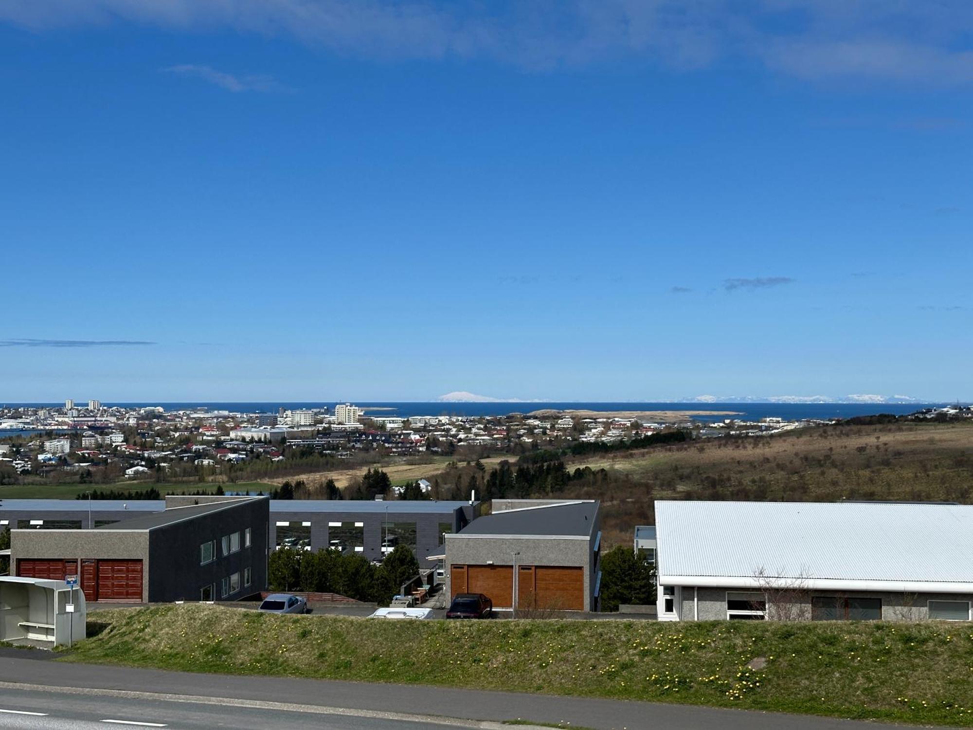 In Mariubaugur,with Fantastic View Over - Birta Apartment